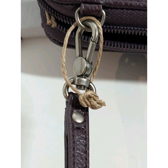 The Sak Iris Smartphone Cross Body Bag in Auburgene Suede NEW NWT Beautiful Bag - Picture 13 of 16